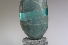 Nóra gyógyító köve, 2004